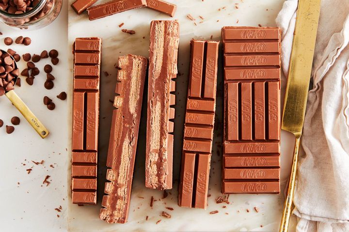 3-ingredient-kitkat-fudge-slice-167901-2