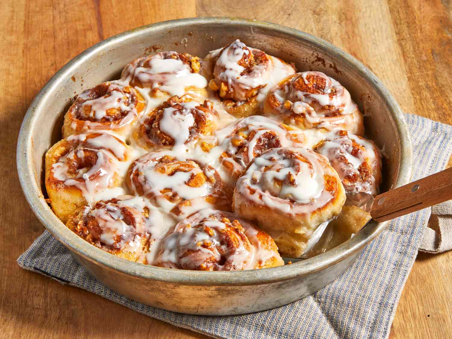 Easy Cinnamon Rolls Recipe