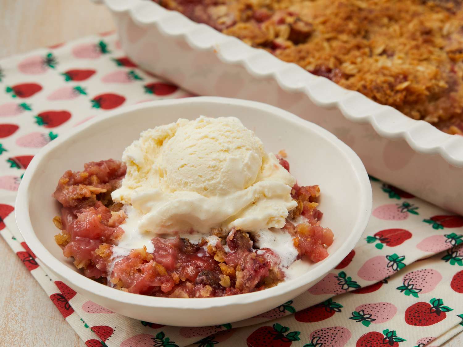 Strawberry Rhubarb Crisp Recipe