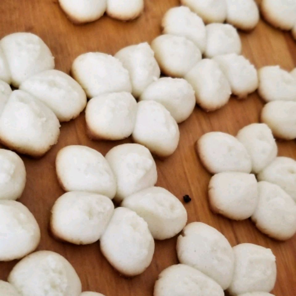 Melt-in-Your-Mouth Shortbread Recipe