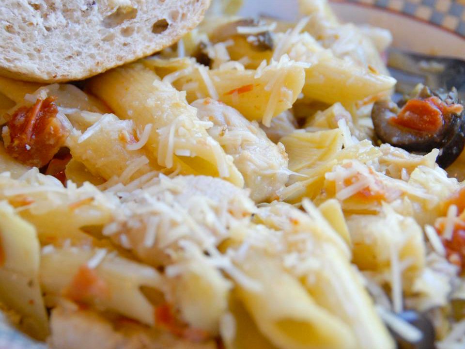 Carrie's Artichoke and Sun-Dried Tomato Pasta Recipe
