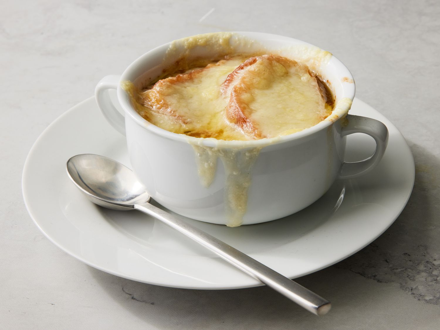 Restaurant-Style French Onion Soup Recipe
