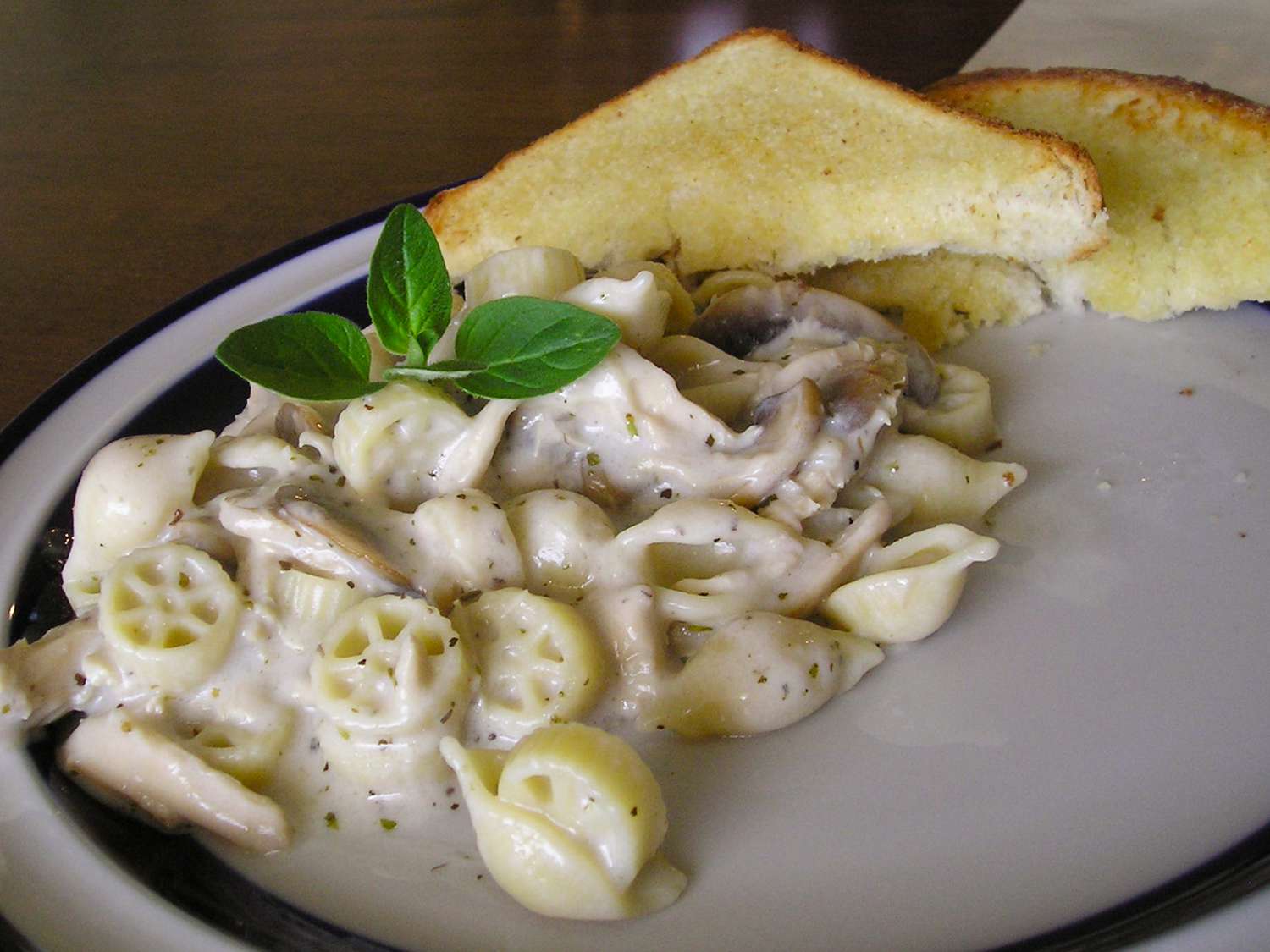 Creamy Mushroom Pasta Recipe