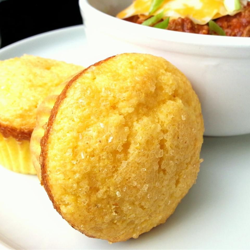Easy, Sweet Cornbread Muffins Recipe