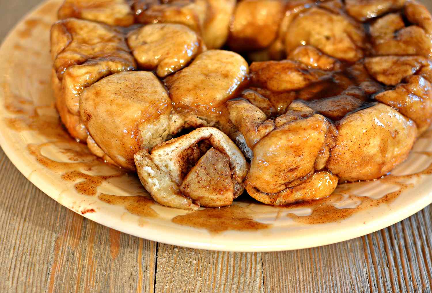 Caramel Apple Monkey Bread Recipe