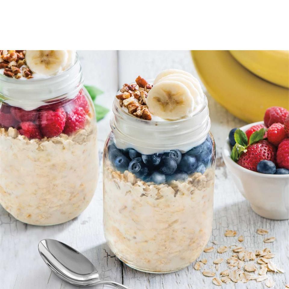 Quaker® Banana Bread Overnight Oats Recipe