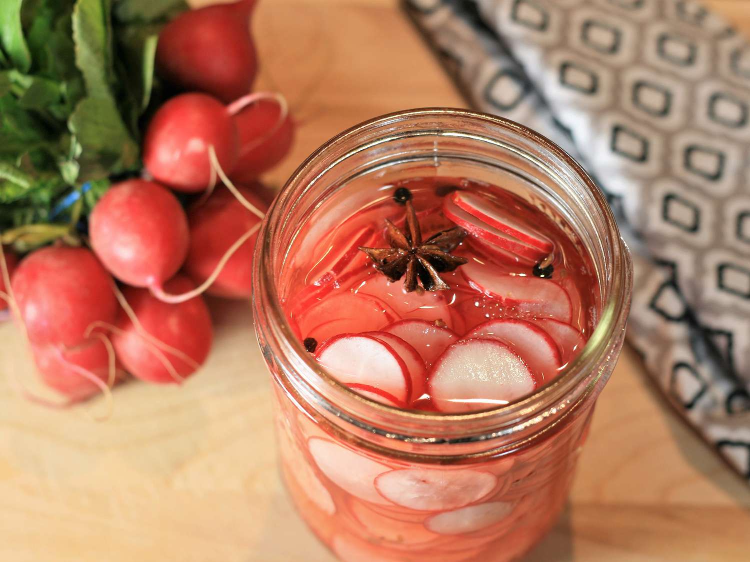 Quick Pickled Radishes Recipe