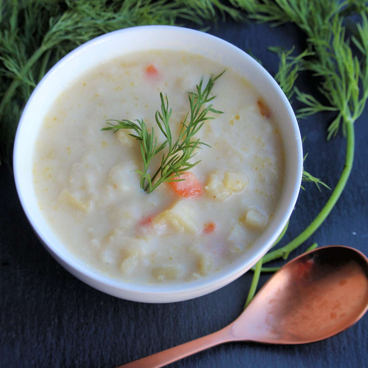 Slow Cooker Vegan Leek and Potato Soup Recipe