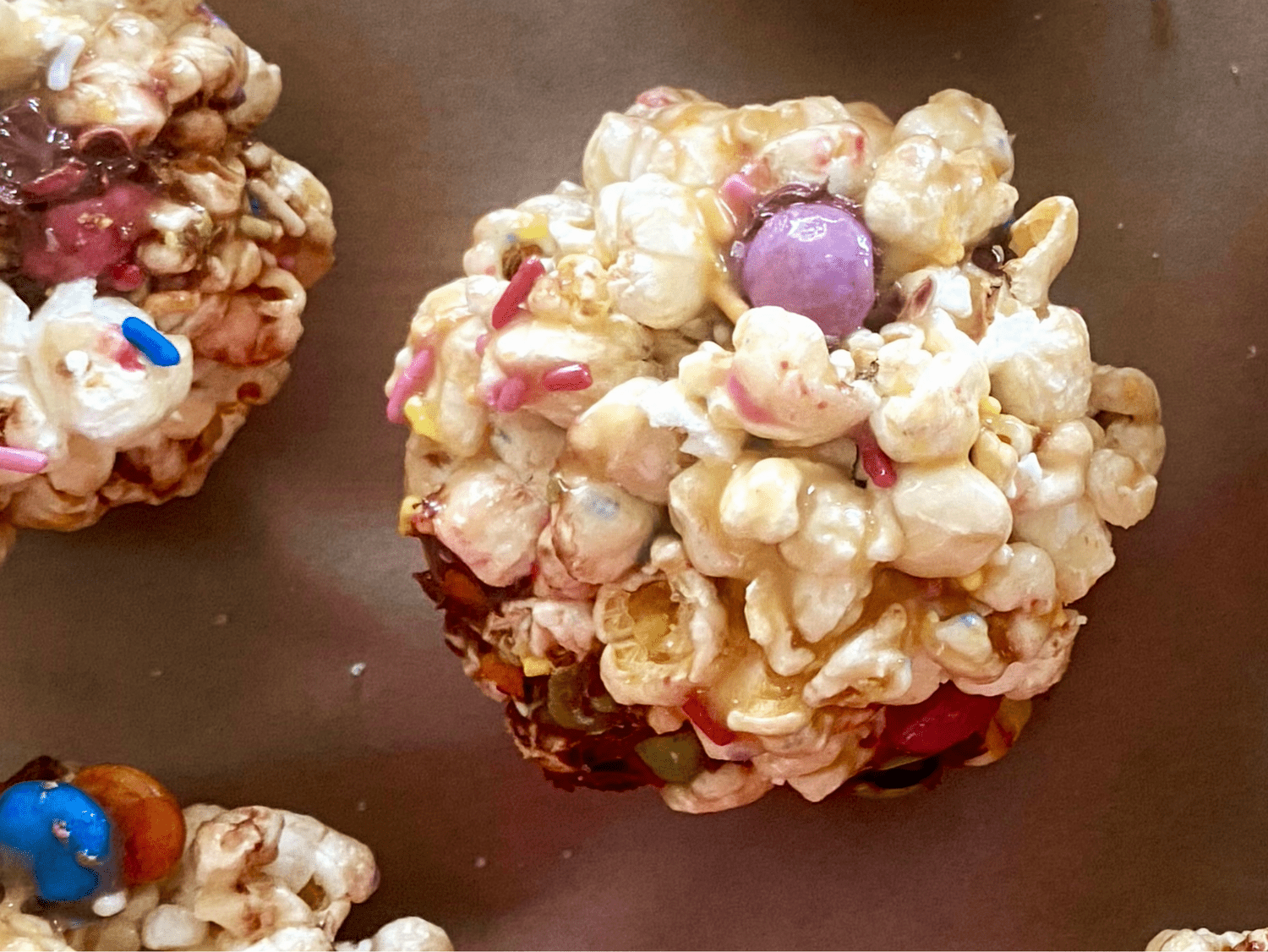 Easy Caramel Popcorn Balls Recipe