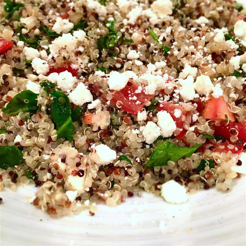 Spinach, Tomato, and Feta Quinoa Salad Recipe