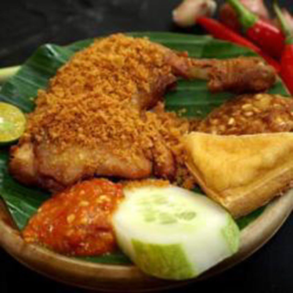 Ayam Penyet Pedas (Indonesian Spicy Penyet Chicken) Recipe