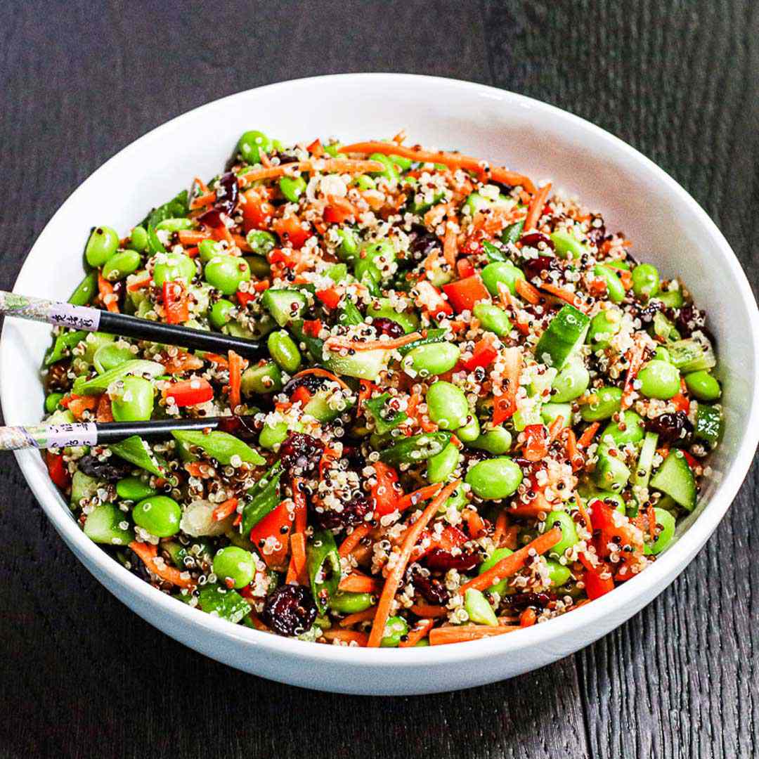 Easy Quinoa and Edamame Salad Recipe