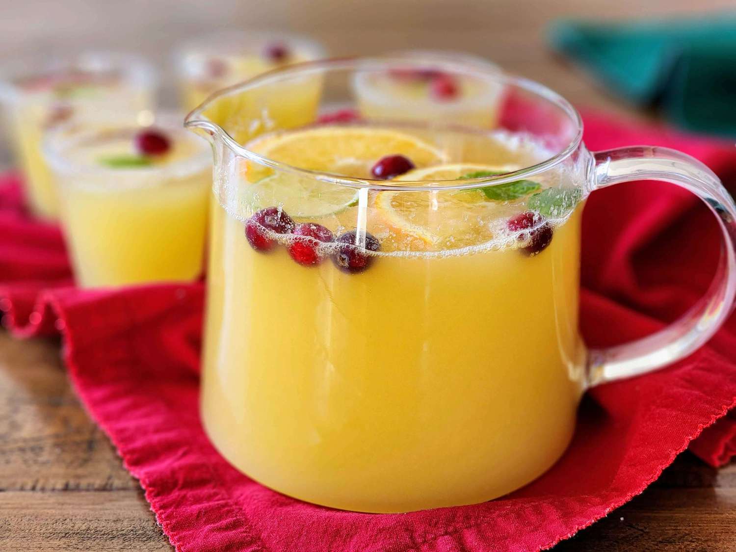Easy Christmas Punch Recipe