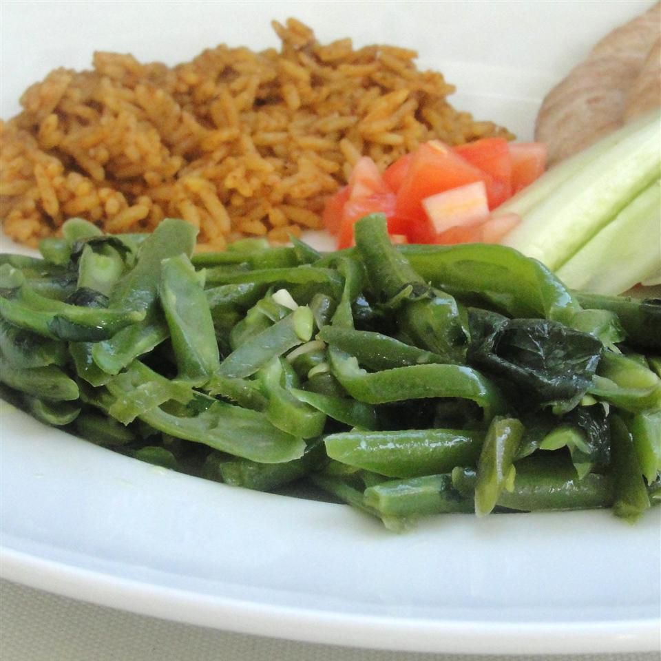 Fasoliyyeh Bi Z-Zayt (Syrian Green Beans with Olive Oil) Recipe
