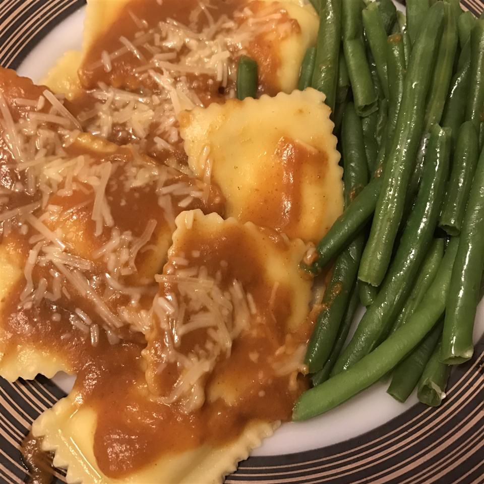 Cheese Ravioli with Pumpkin Sauce Recipe