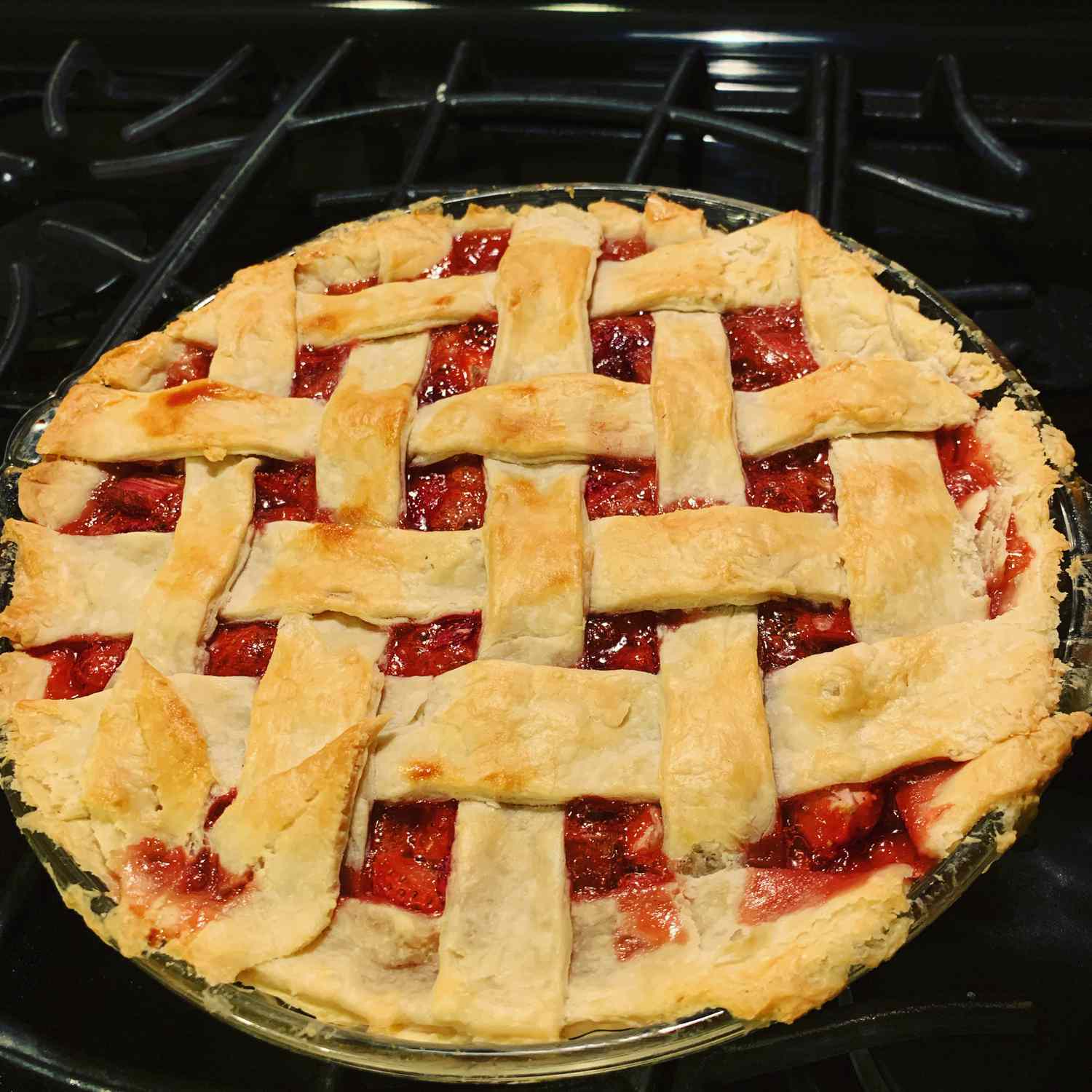 Grandma's Strawberry Rhubarb Pie Recipe