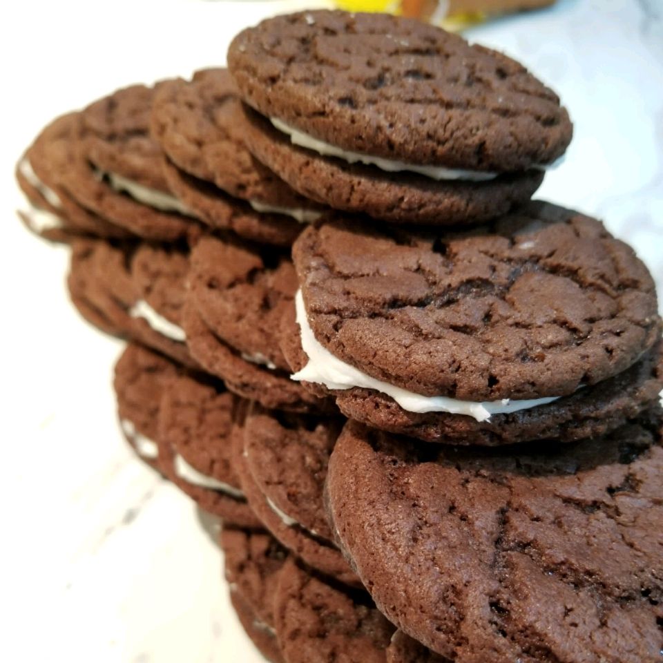 Homemade Chocolate Sandwich Cookies Recipe