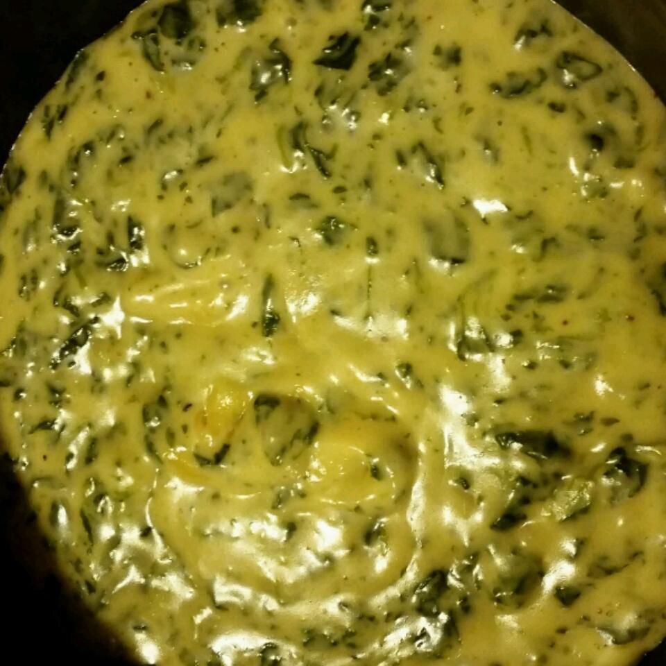 Cheesy Beer and Spinach Dip Recipe