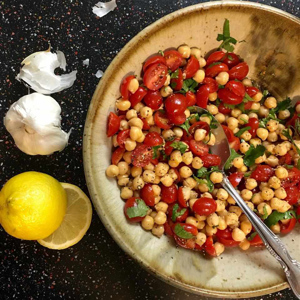 Chickpea Salad with Red Onion and Tomato Recipe