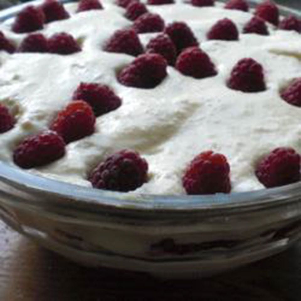 Raspberry Tiramisu Trifle Recipe