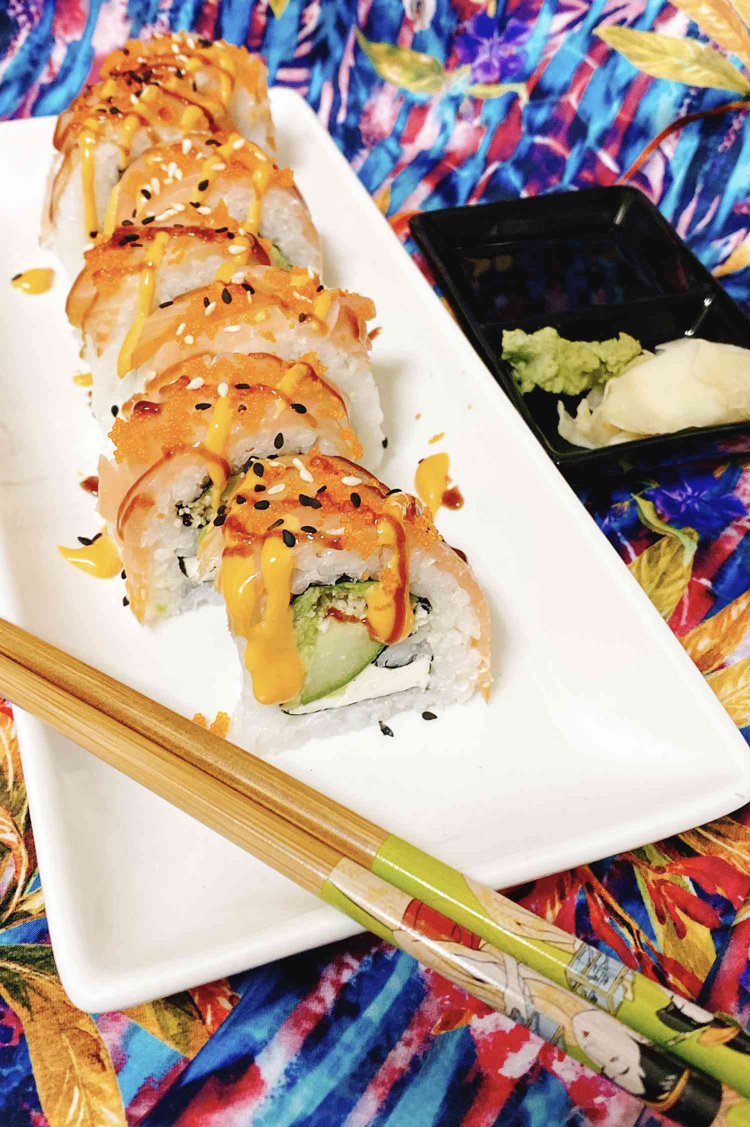 Spicy Crunchy Salmon Roll with Avocado Recipe