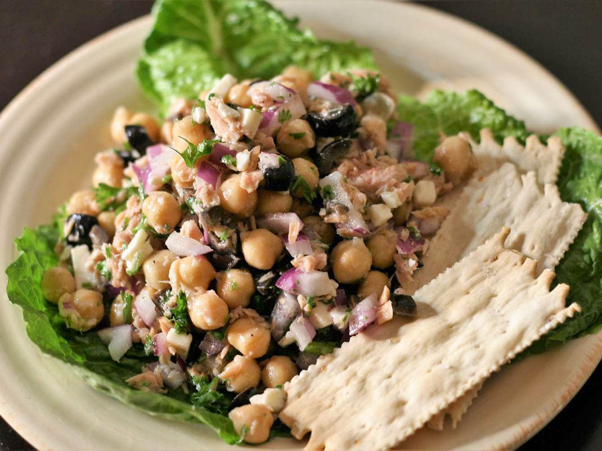 Tuna and Chickpea Salad Recipe