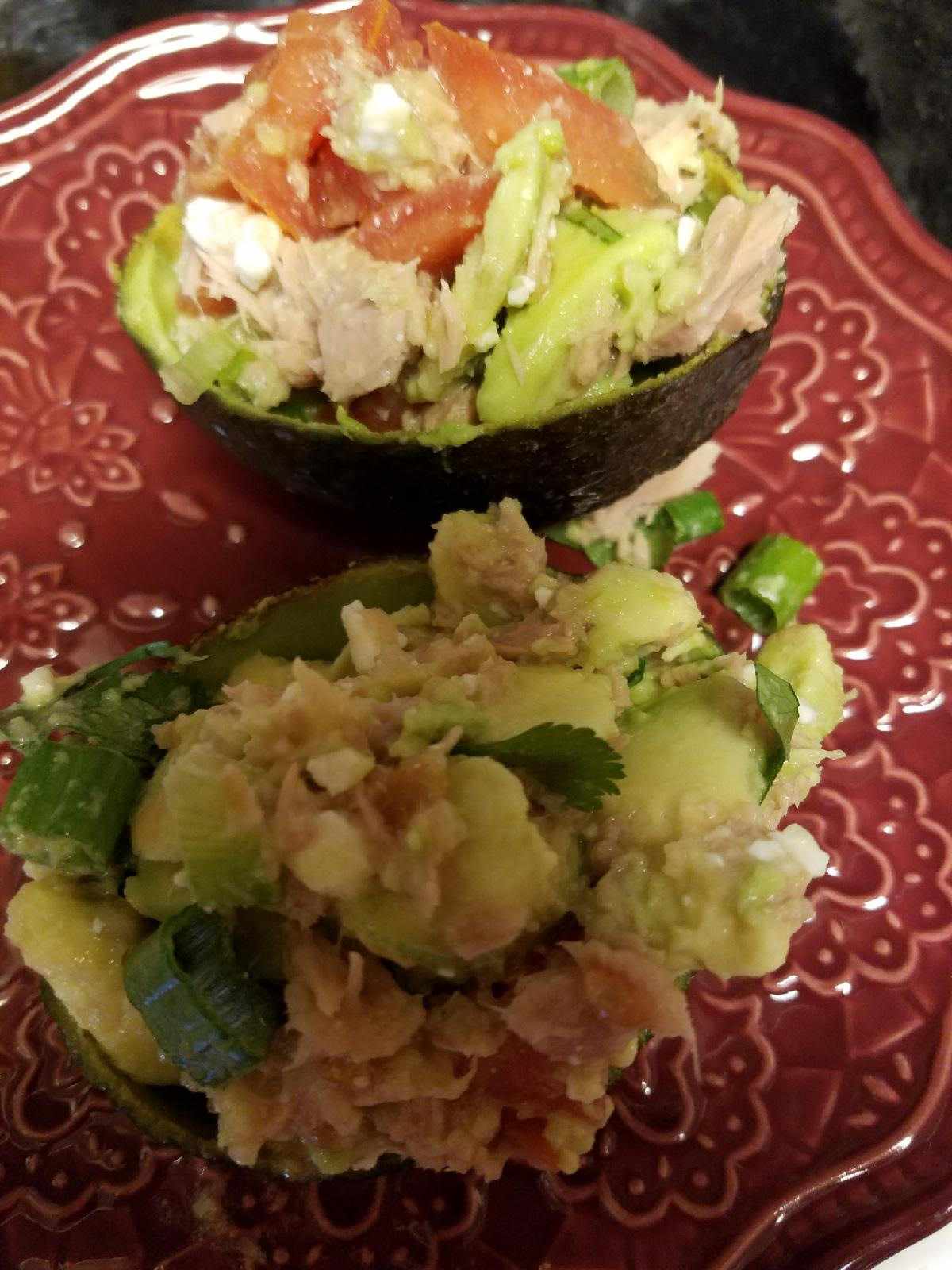 Avocado, Tuna, and Tomato Salad Recipe