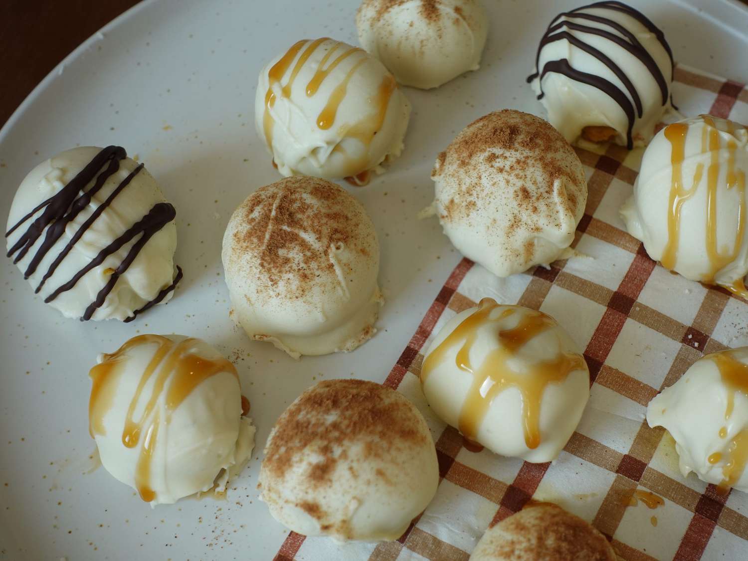 Easy Pumpkin Spice Truffles Recipe